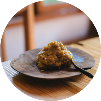 食と器,器,うつわ,うつわ好き,民藝,民芸,暮らし,暮らしの道具,郷土料理,旬の食材,ハレとケ,日本食,スモールギャザリング,テーブルコーディネート,フードスタイリング,食,歳時記,和食,陶器,宇藤えみ,吉田ちかげ,